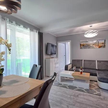 Kolorowe Balkony Stylowy Seaview By Rent Like Appartamento Miedzyzdroje